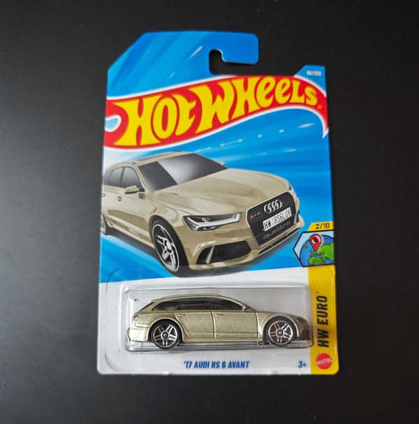 17 Audi RS 6 Avant HW Euro